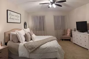 8113 Tremont Ln, Joliet, IL 60431 - Photo 6