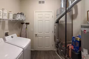 8113 Tremont Ln, Joliet, IL 60431 - Photo 10