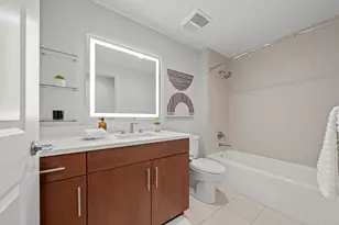 850 N Lake Shore Dr, Chicago, IL 60611 - Photo 14