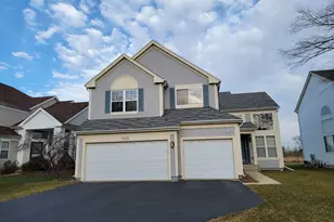 2135 Feldott Ln, Naperville, IL 60540 - Photo 2