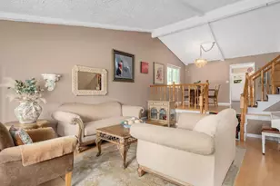 534 E Foster Ave, Roselle, IL 60172 - Photo 10