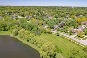 534 E Foster Ave, Roselle, IL 60172 - Photo 30