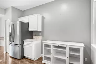 1886 N Wentworth Circle N, Romeoville, IL 60446 - Photo 6