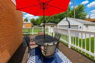 9925 S Maplewood Ave, Chicago, IL 60655 - Photo 32