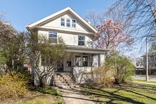 732 S Kenilworth Ave, Oak Park, IL 60304 - Photo 1