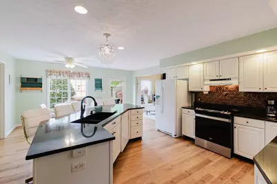 15136 Eastland Road, Marion, IL 62959 - Photo 8