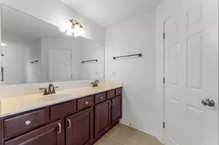 2715 Blakely Ln, Naperville, IL 60540 - Photo 22