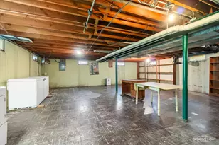 6S437 Hankes Rd, Aurora, IL 60506 - Photo 14