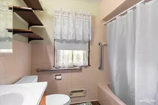 6S437 Hankes Rd, Aurora, IL 60506 - Photo 10