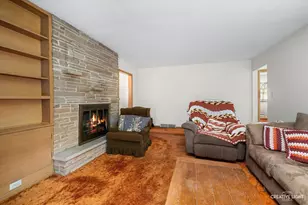 6S437 Hankes Rd, Aurora, IL 60506 - Photo 8
