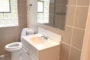 5658 S Kolin Ave, Chicago, IL 60629 - Photo 12