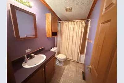 2136 Hillview Drive, Princeton, IL 61356 - Photo 10