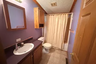 2136 Hillview Dr, Princeton, IL 61356 - Photo 10