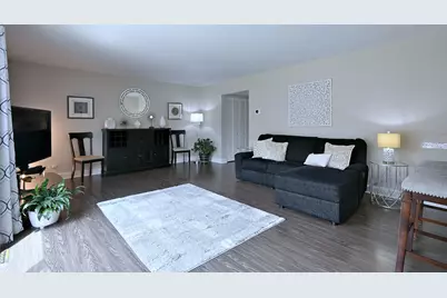 1475 Garnet Circle, Hoffman Estates, IL 60192 - Photo 6