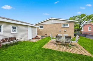 329 E Myrick Ave, Addison, IL 60101 - Photo 24
