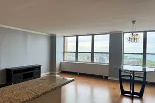 655 W Irving Park Rd, Chicago, IL 60613 - Photo 10