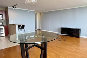 655 W Irving Park Rd, Chicago, IL 60613 - Photo 12