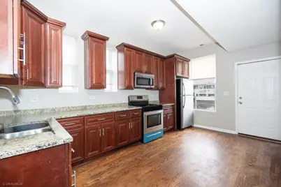 4326 S Calumet Avenue, Chicago, IL 60653 - Photo 8