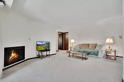 2213 Wharf Drive #407, Woodridge, IL 60517 - Photo 4