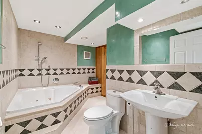 4939 Farwell Avenue, Skokie, IL 60077 - Photo 12