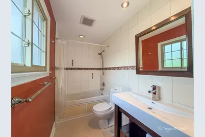 4939 Farwell Avenue, Skokie, IL 60077 - Photo 36