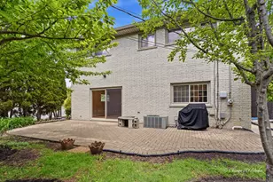 4939 Farwell Ave, Skokie, IL 60077 - Photo 18