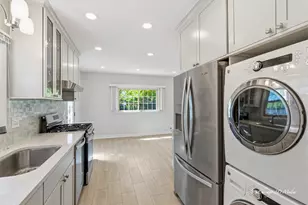 4939 Farwell Ave, Skokie, IL 60077 - Photo 10