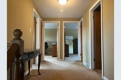 260 Brentwood Drive, Des Plaines, IL 60016 - Photo 10