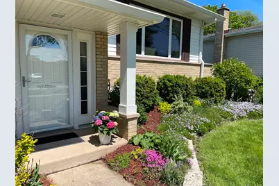 260 Brentwood Drive, Des Plaines, IL 60016 - Photo 16