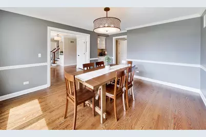 1212 W Clarendon Road, Arlington Heights, IL 60004 - Photo 8