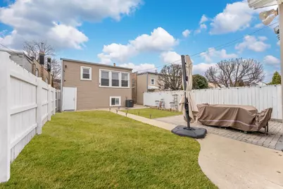 2214 S 61st Court, Cicero, IL 60804 - Photo 28