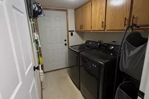 6655 W 64th Pl, Chicago, IL 60638 - Photo 16