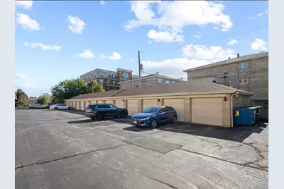 6655 W 64th Place #104, Chicago, IL 60638 - Photo 2