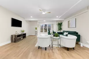 19 E 26th St, Chicago, IL 60616 - Photo 8