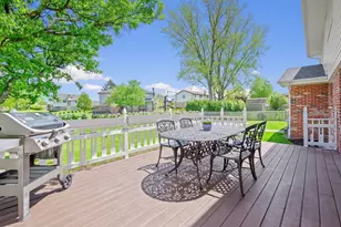 6457 Rodgers Dr, Willowbrook, IL 60527 - Photo 26