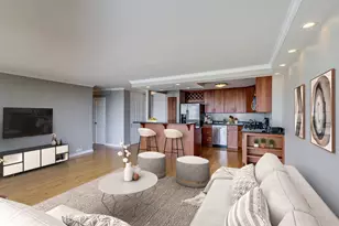2800 N Lake Shore Dr, Chicago, IL 60657 - Photo 6