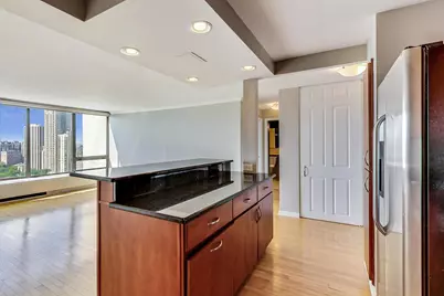 2800 N Lake Shore Drive #2414, Chicago, IL 60657 - Photo 8