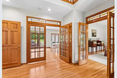 2212 Crystal Way, Crystal Lake, IL 60012 - Photo 6