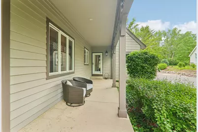2212 Crystal Way, Crystal Lake, IL 60012 - Photo 4
