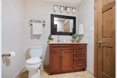 16W658 Therese Court, Willowbrook, IL 60527 - Photo 18