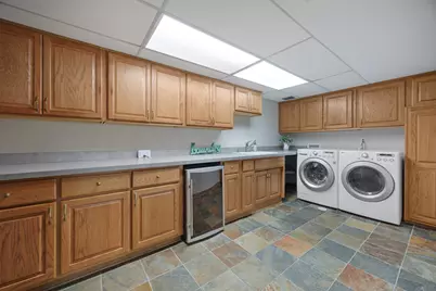 16W658 Therese Court, Willowbrook, IL 60527 - Photo 14