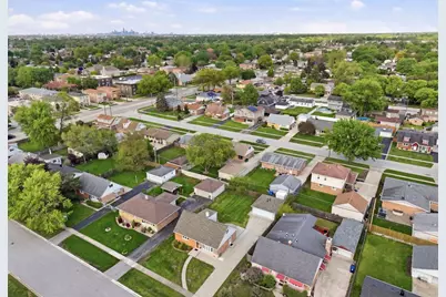 8718 Cranbrook Lane, Bridgeview, IL 60455 - Photo 24