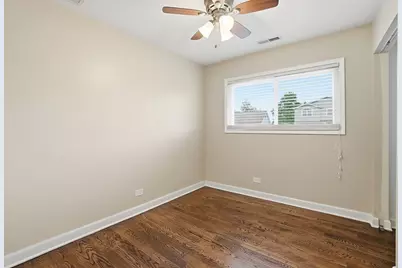 8718 Cranbrook Lane, Bridgeview, IL 60455 - Photo 6