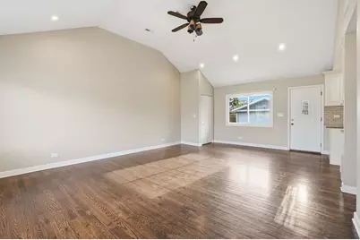 8718 Cranbrook Lane, Bridgeview, IL 60455 - Photo 14