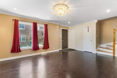 1751 W Chase Avenue, Chicago, IL 60626 - Photo 2