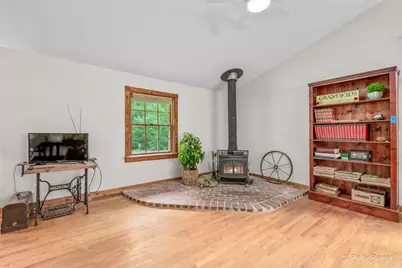 43W870 McDonald Road, Elgin, IL 60124 - Photo 6