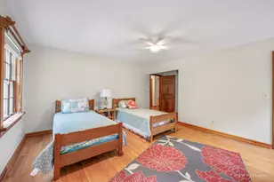 43W870 McDonald Rd, Elgin, IL 60124 - Photo 16