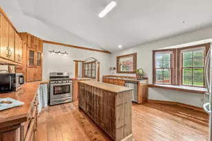 43W870 McDonald Rd, Elgin, IL 60124 - Photo 12