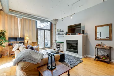 15 S Throop Street #209, Chicago, IL 60607 - Photo 2