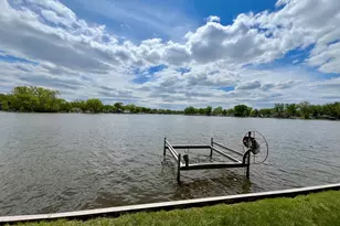 2401 Fairview Ave, Johnsburg, IL 60051 - Photo 8